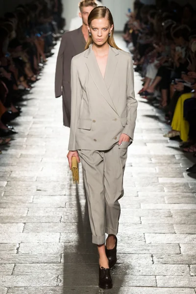 Look 47